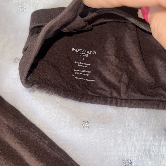 Indigo Luna flowy cropped pants and cage style bra - Picture 4 of 5